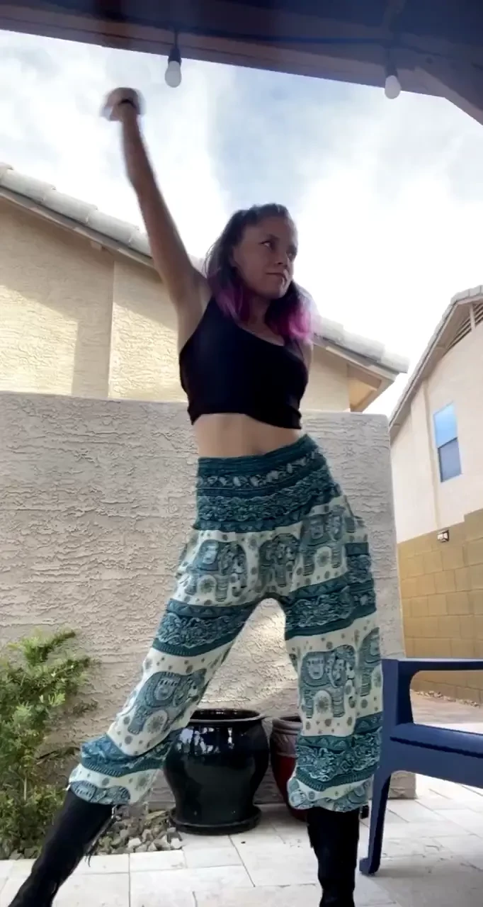 Outfit of the day blue boho hippie elephant pants and a plain old tank 