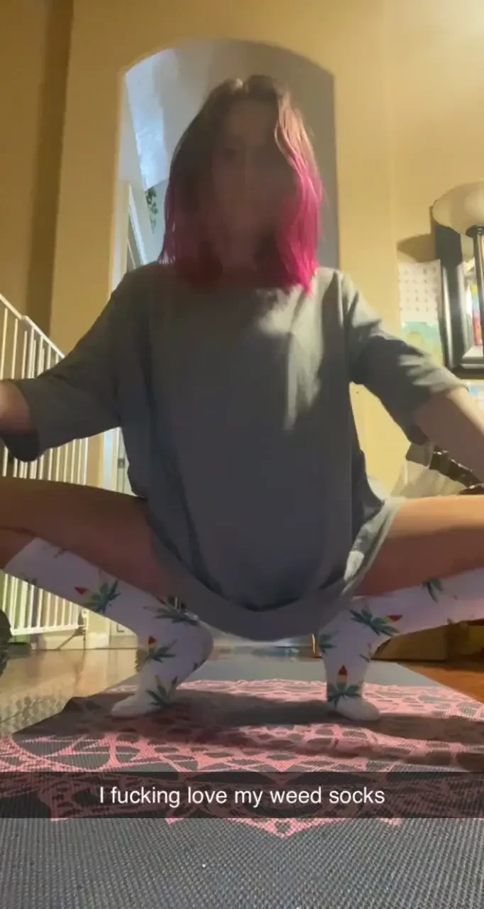Cant sleep i ve been doing yoga for 2 hours so here s me flexing my 