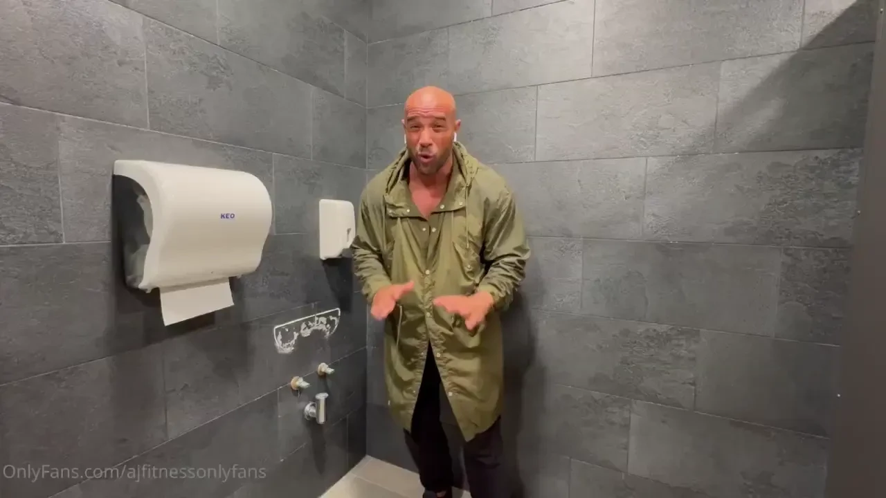 Busted on out in the spa toilets my date wasn t going as planned so 