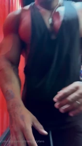 Another beast workout who has the best pecs in the game i do