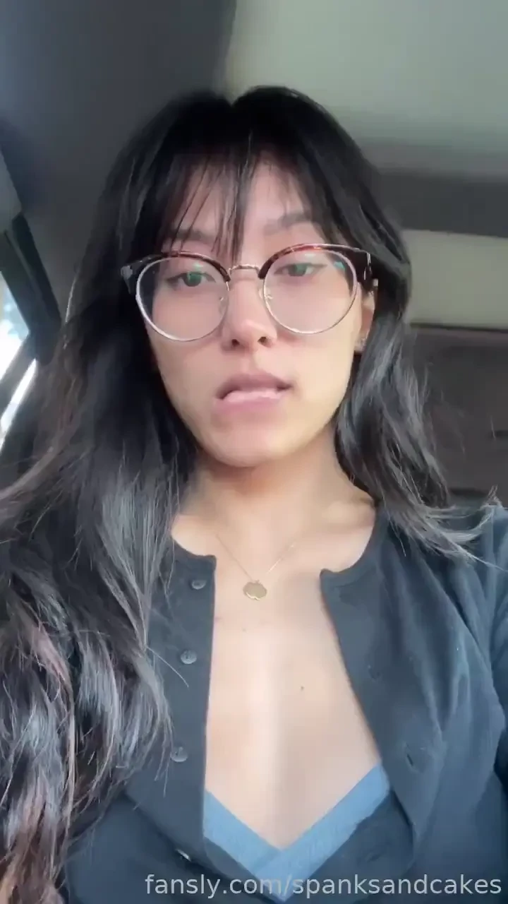 Hope you have a great weekend asian cute cutegirl smile brunette 