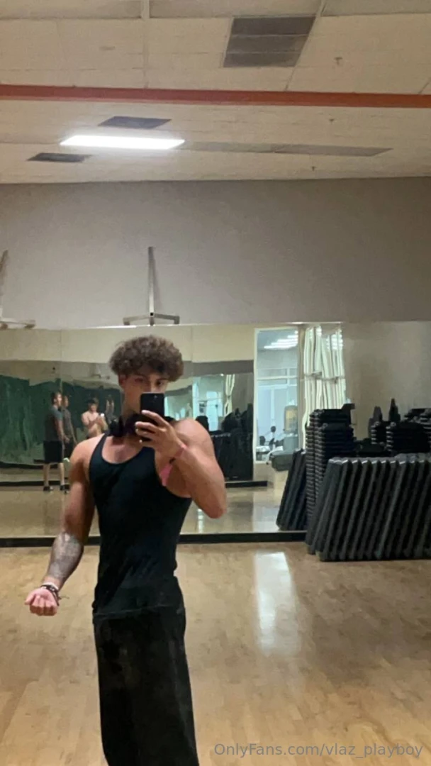 Vlaz-playboy 