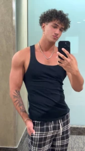 Want to cummmed with me babe