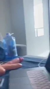 Who finna make me fuck my fuck machine i m live make sure u tip or u