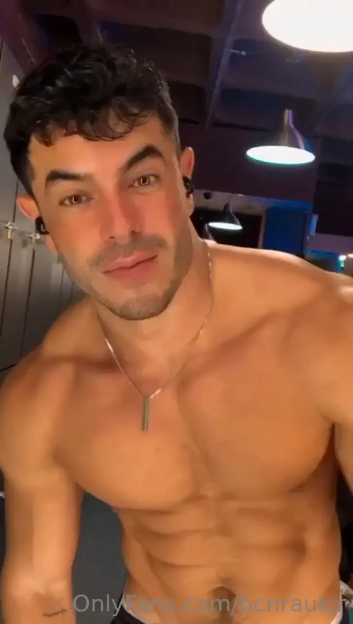 Big news do you know igperey the famous hottest star on instagram is 