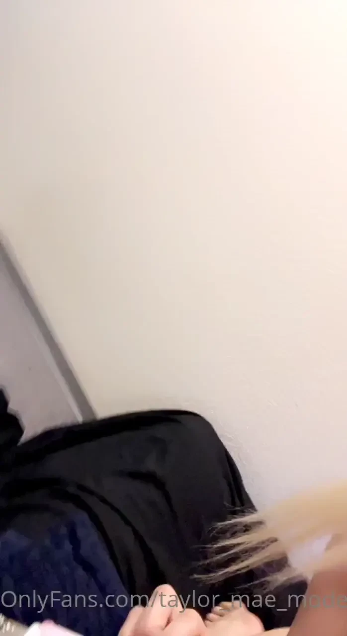 Shooting my video trying this new sex machine 