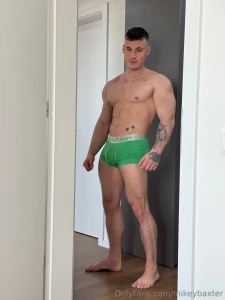 Bulge so hard it s stealing the spotlight