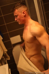 Towel tease what do you think i m hiding