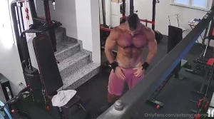 I can t resist when i see a video camera