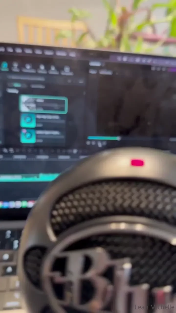 Ouuuuu i m already turned on 