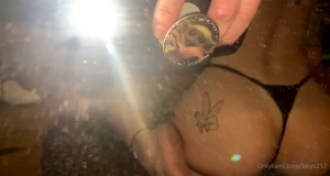 Dirty mirror with a lil jiggle