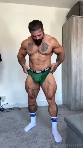 I personally think this full video is hot as fuck send me a dm saying