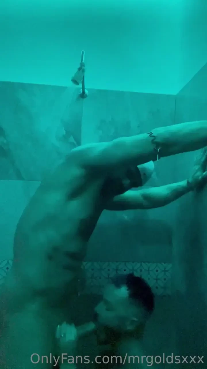 Quick bathhouse shower fuck in pv 