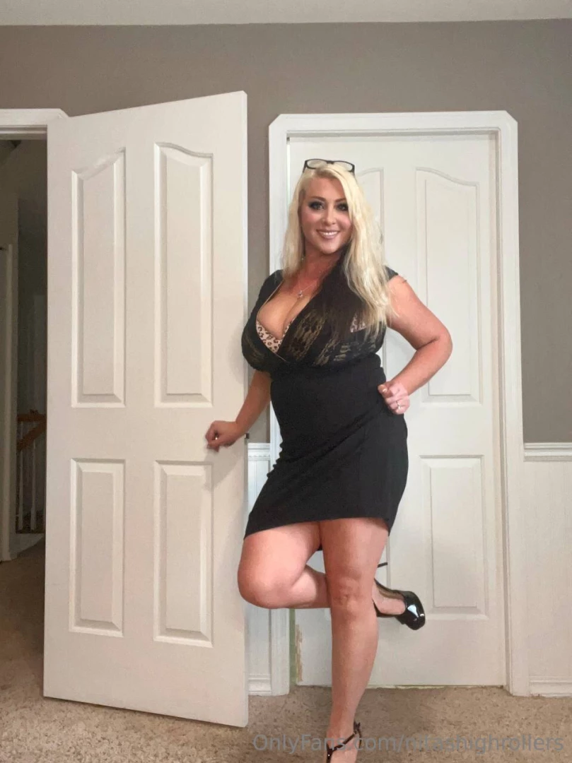 I am dress and ready 