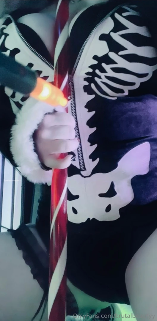 I just sent out a ppv message for the krampus grind video i had a bit 