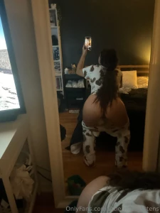 Hiiiii do you like my pj s they re so comfy but they ll be even