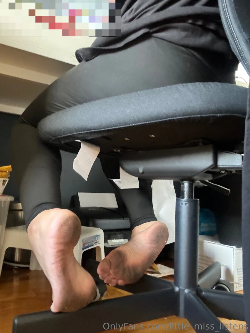 Do you prefer my feet dirty clean or maybe something in between make part 1 