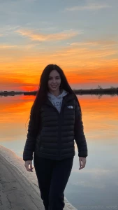 Yesterday i waited for a moment to see the sun disappear behind the part 1