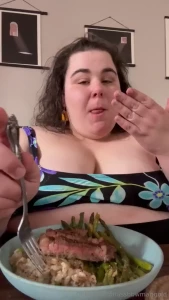 Eating a big fat juicy steak on my floor this is from almost a year part 2