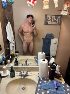 Merry christmas eve here s some post leg day pics part 4
