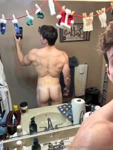 Merry christmas eve here s some post leg day pics part 3