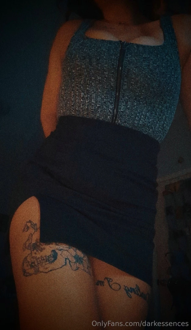 Mmmmm i love it when you beg from your knees such a good boy 