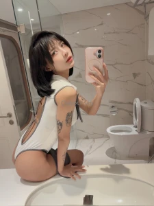 Let me help you dm for this blowjob video