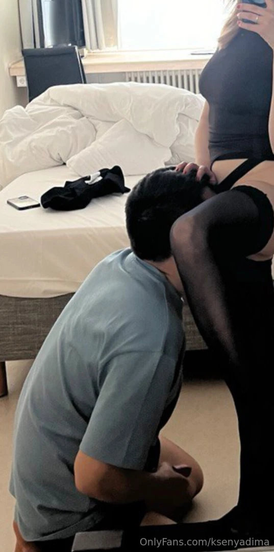 Cuckold is in his place as always 