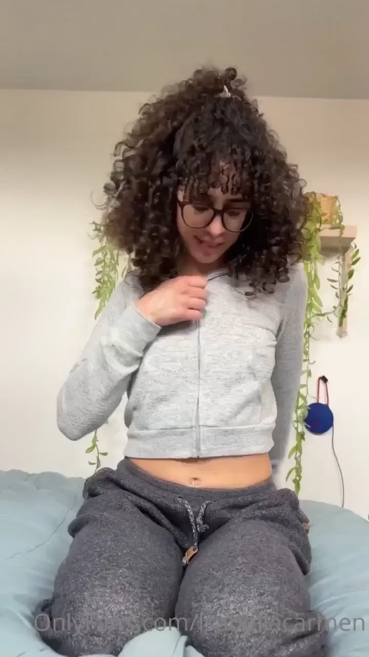 I know you like when i wear my comfy sweats with nothing under them 