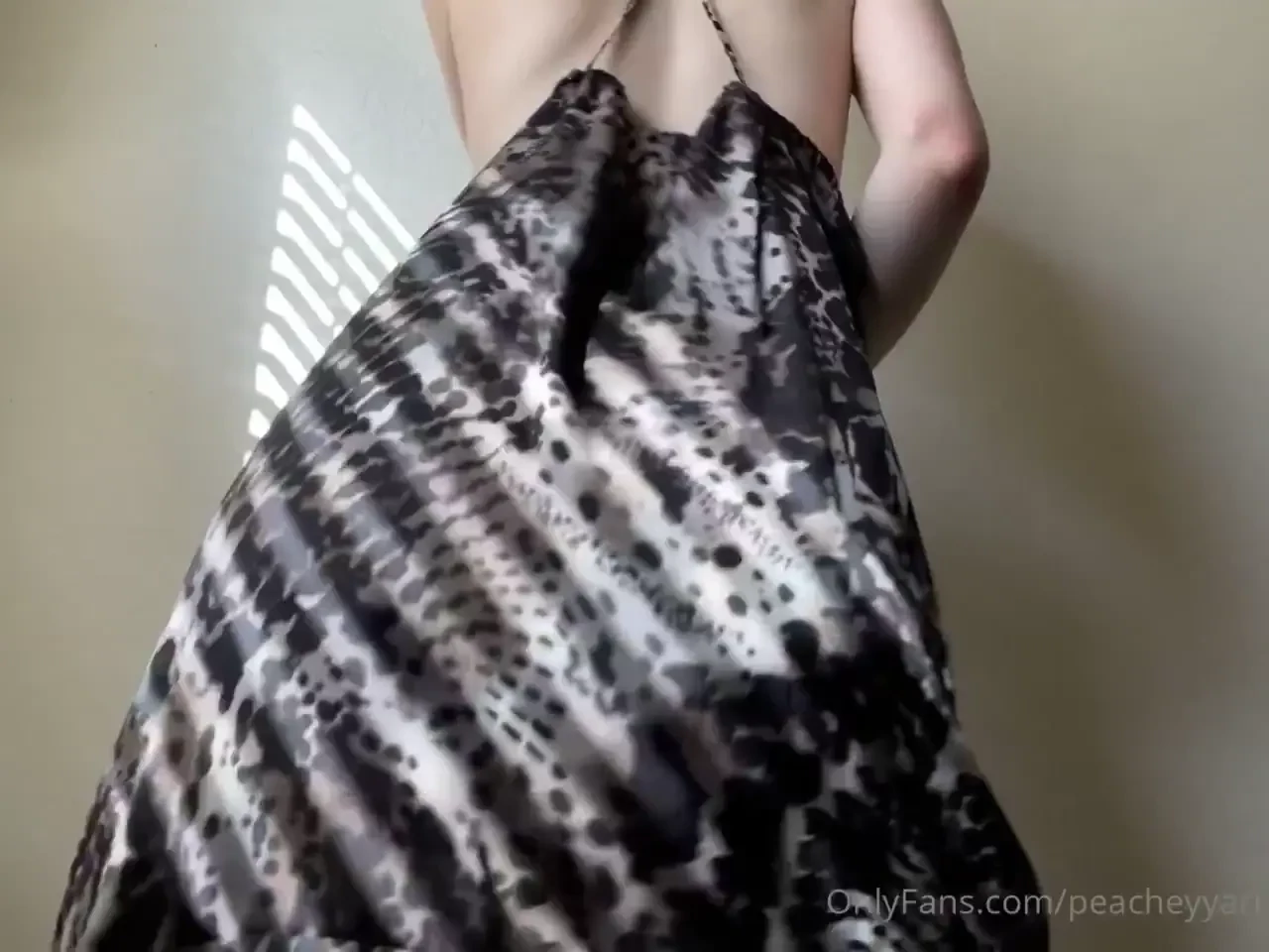 Buenos dias papi te quiero detras de mi 