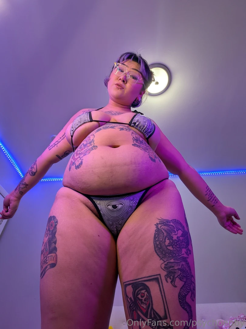 Oh wouldn t you just love to be crushed by me part 1 