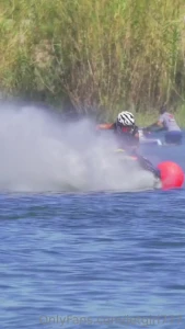 Woof almost to 200 subs thank you guys so much gonna do a live steam