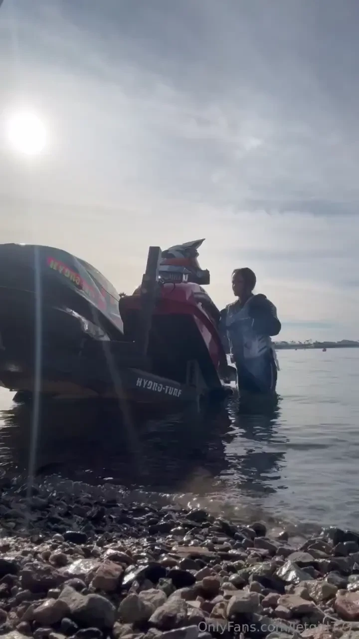 Jetski asmr broke out the vintage ski show pony for a little weekend 