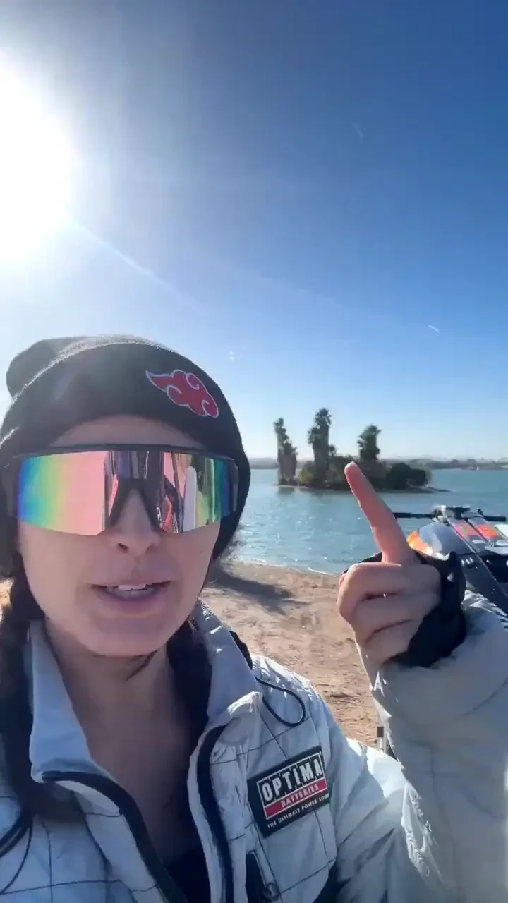 Stream started at 11 19 2023 09 52 pm beach day 