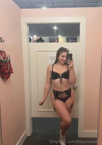 Best way to celebrate valentines is by getting new lingerie to show