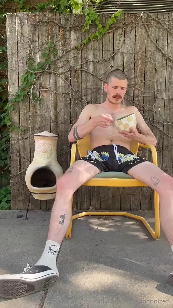 Feeding messy honey bunches of oats milk oops i made a mess 