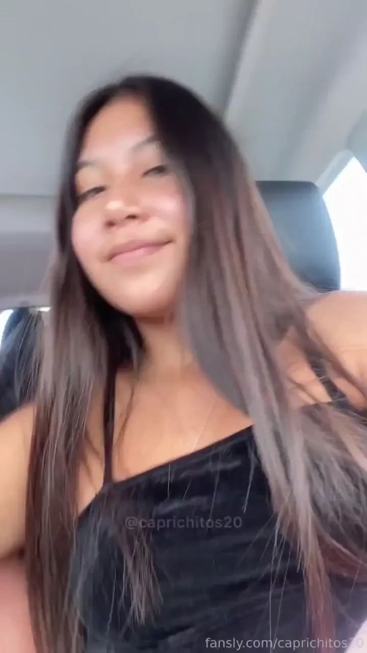 Me grab en selfie mamando en el carro mientras papi maneja 