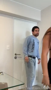 I thanked my math teacher for coming to my house to help me le agradec