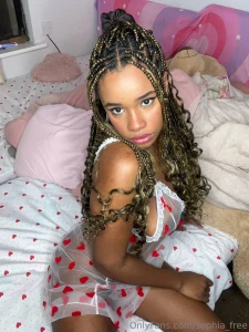 Take it off pretty please daddy i am waiting for you on my vip page go part 1