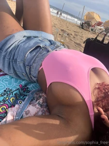 Guess where i m now subscribe to my vip page sophia_lins and i will