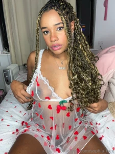 Do you like this i am still feeling kinda christmasy lol