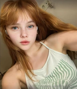 Sexy maria_euphoria her tight pink pussy will make you cum non-stop part 131