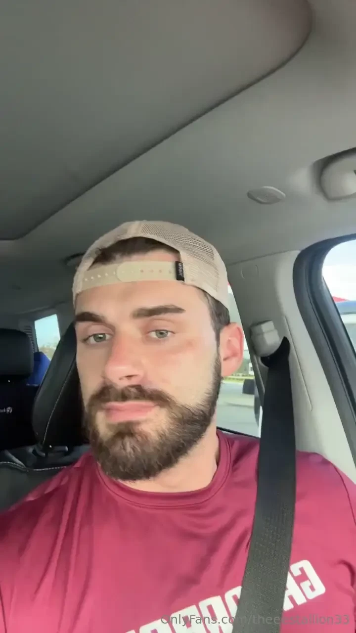 Feeling myself since updating my skin care routine but need a haircut 