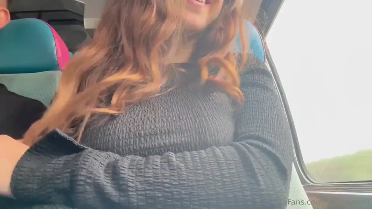 Vid o enti re exhib dans le train full video exhibition on the train 