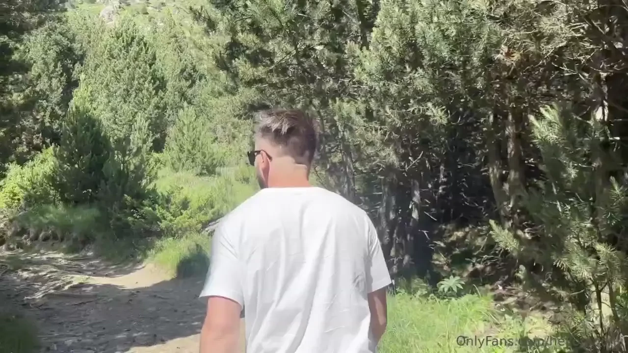 Un shooting en ext rieur qui fini en baise avec roro limoon 