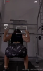 The squat can always be deeper how do you see my technique