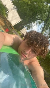 Hmm thinking if the neighbors could see what i m doing rn