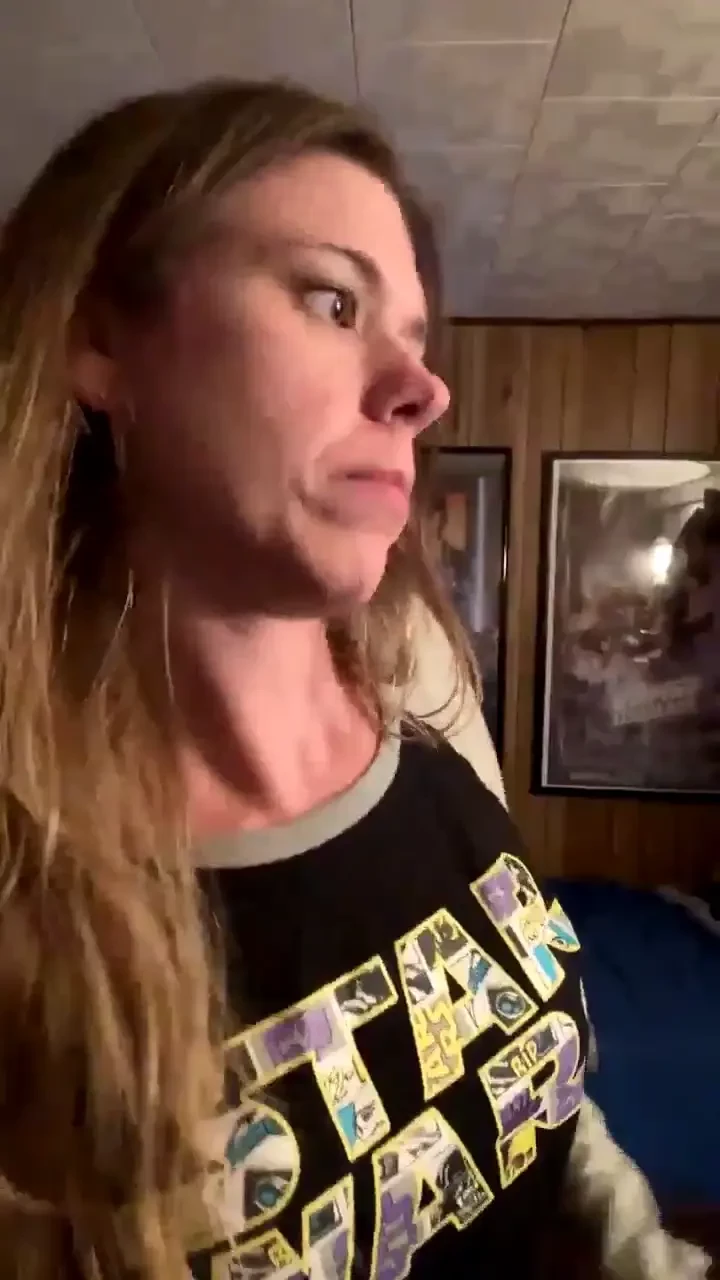 Stream started at 10 12 2023 12 56 am a bit of maybe belly dancing for 