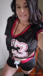 Cum celebrate in my end zone im available to chat boys i m waiting on