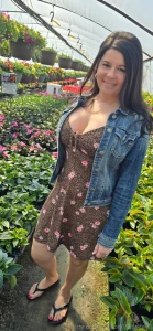 Hey boysss mmm i m at the garden center all day getting dirty picking